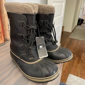 Mens/boys Sorel snow boots